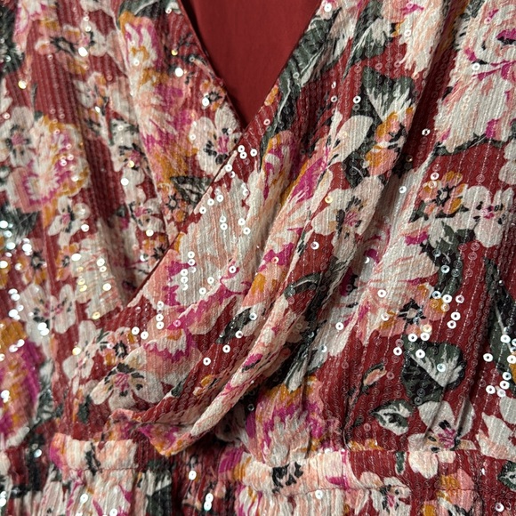 LC Lauren Conrad Floral Long Sleeve Dress‎ in Red and Pink size large sequins - Picture 5 of 10